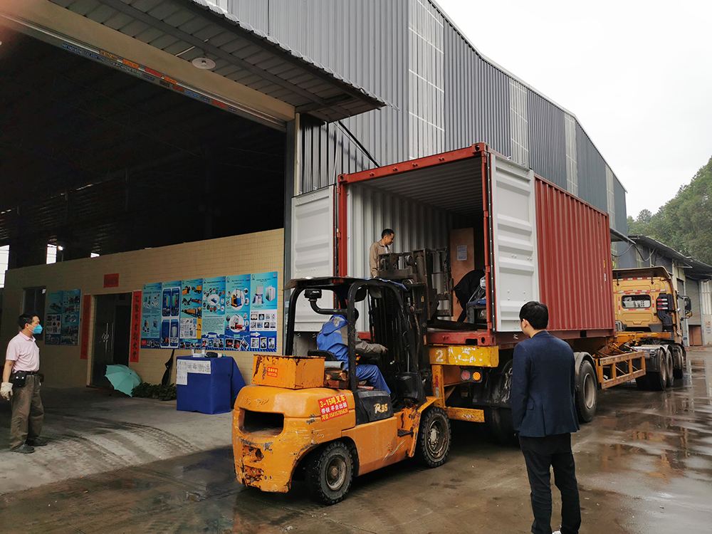 Pit type gas carburizing quenching furnace export to Algeria